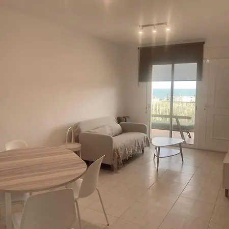 Con Piscina Y Vistas Al Mar Desde 65 Euros Por Dia Alcanar